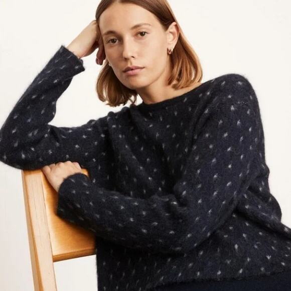 VINCE Starry Dot Mohair Alpaca Crewneck Sweater Indigo Blue Intarsia Sz M {3T20} - Picture 2 of 8